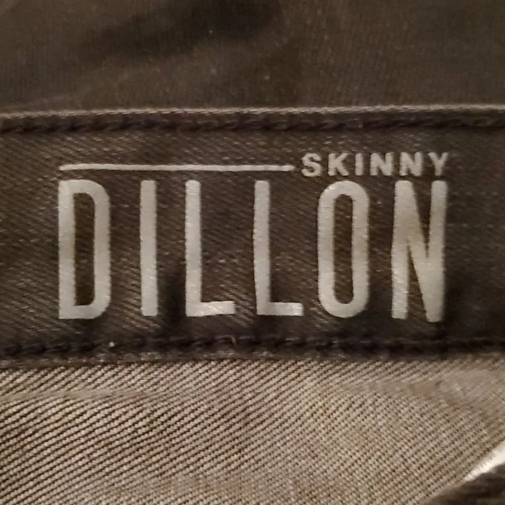 Bullhead Skinny Dillon Jeans 30 x 27